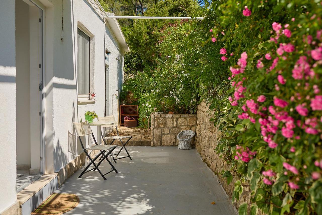 Studio Dolores-Apartment By The Sea Maranovići 외부 사진
