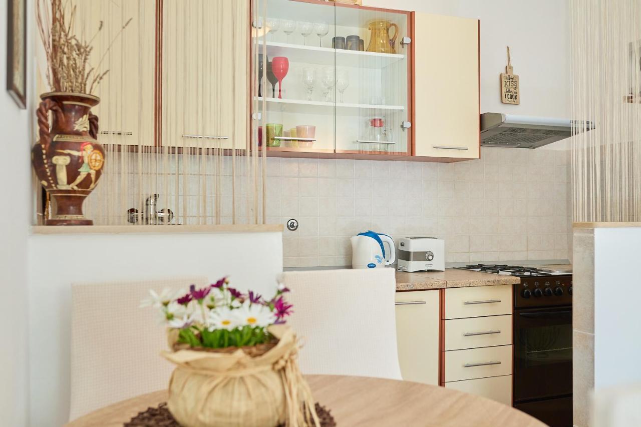 Studio Dolores-Apartment By The Sea Maranovići 외부 사진